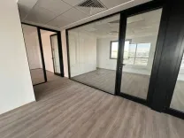 À LOUER – BUREAUX AU LAC 1