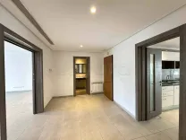 A louer RDC moderne sup 350m² avc jardin Notre Dame