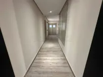 À LOUER – BUREAUX AU LAC 1