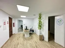 A Louer Plateau moderne 230m² Hall et 4 pièces Montplaisir