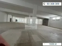 Usine & Administration à louer à Poudrière 2, sur la route Principale.