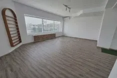 📍 LES BERGES DU LAC 1 – BUREAU  À VENDRE