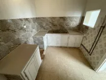 Maison avec grande cour à vendre – Belle opportunité - منزل للبيع مع فناء كبير – فرصة رائعة