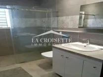 Rez-de-chaussée s2 meublé  avec jardin à louer à La Marsa MAL2961