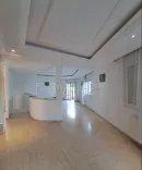 A louer une villa à Gammarth Village  avec jardin