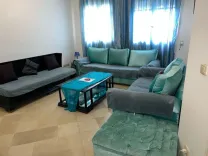 location appartement richement meublé par jour à Tunis route la Marsa Aouina une chambre salon