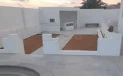 فرصة للبيع فيلا بصفاقس سيدي منصور كرنيش كم 10 بمساحة ارض 1490م²
المساحة المغطات 285م²متوفر مسبح 
البيع #بدون_وسيط
للمهتمين الاتصال بالهاتف او واتساب و دوري