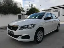 PEUGEOT 301 PREMIÈRE MAIN EN EXCELLENT ÉTAT BOÎTE MANUELLE