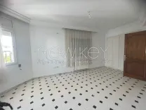 A louer une villa à Gammarth Village  avec jardin