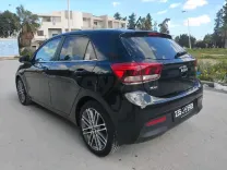 KIA RIO PRESTIGE PREMIÈRE MAIN EN ÉTAT NEUF BOÎTE MANUELLE