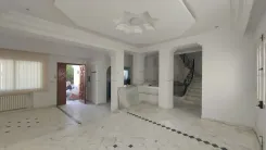 À louer Triplex S4 à usage bureautique au Lac 1