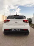 kia Rio Boite Auto premier main