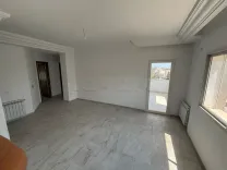 etage de villa s3 hst a borj bacouche wb4336