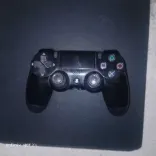 PS4 SLIM NON PATCHÉ AVEC DEUX MANÉTTES