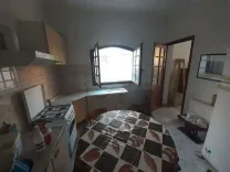 Etage de villa s3 vide  a el manzah 4 wb1391