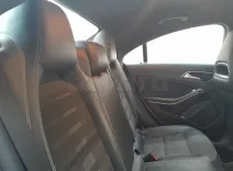 Une belle voiture de luxe Mercedes CLA 180