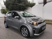 KIA PICANTO GT LINE PREMIÈRE MAIN TRÈS PROPRE BOÎTE MANUELLE