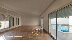 A louer Villa de maître au Lac 2