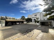 A louer Villa usage bureautique 20 Bureaux Lac 1