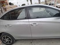 à vendre Toyota yaris sedan