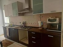 A vendre très bel Appart S+2, avec place de parking sous sol sis à cité les palmiers , Laouina