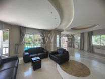 A vendre une villa avec piscine à Gammarth