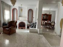 À vendre villa (terrain 810m) à ennasr