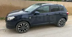 Nissan Qashqai DCI volent à droite