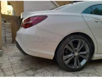 Une belle voiture de luxe Mercedes CLA 180