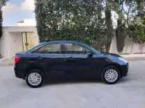 SUZUKI DZAIR PREMIÈRE MAIN EN TRÈS BON ÉTAT BOÎTE MANUELLE