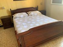 Chambre a coucher bois de qualité état impeccable