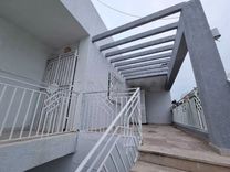 etage de villa sur rout x cité romena 2 pres de station Métro compus