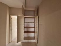 etage de villa sur rout x cité romena 2 pres de station Métro compus