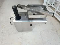 آلة عصر زيت كهربائية أوتوماتيكية، تعمل بالضغط البارد والساخن، للاستخدام المنزلي، لاستخراج زيت الأفوكادو، جوز الهند، الكتان، الفول السوداني، الخروع، بذور البريلا، الكانولا، والسمسم، بجودة تجارية.

Oil Press Machine Cold & Hot Press Automatic Electric Oil M