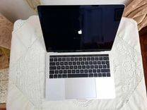 MacBook Pro 13 TouchBar Core i5 2017 8G/500G SSD/Cycle 8