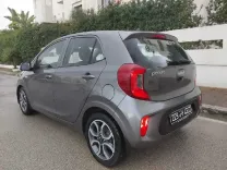 KIA PICANTO GT LINE PREMIÈRE MAIN TRÈS PROPRE BOÎTE MANUELLE