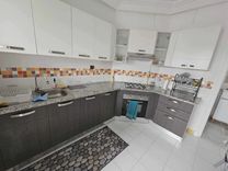 📍RIADH AL ANDALOUSE : APPARTEMENT S+1 RICHEMENT MEUBLÉ À LOUER