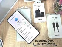 Samsung Galaxy S21 Plus 5G Black phantom(8/256go) 
état neuf
Tél:52687077