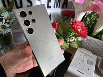 Samsung Galaxy S24 Ultra 5G
(256go&12Ram) état neuf
Tél:52.687.077