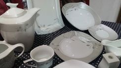 service Cristal & plateaux,Ménagère...