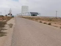 terrain constructible première position pour dépôt a sfax