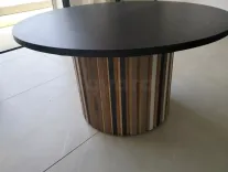 Table de salon en bois noire diamètre 80 cm
