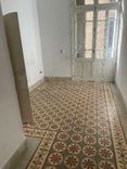 un appartement S+3 à Rue Omkalthoum Tunis 
Tel : 24 339 562