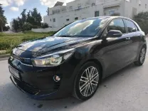 KIA RIO PRESTIGE PREMIÈRE MAIN EN ÉTAT NEUF BOÎTE MANUELLE