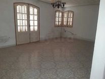 villa de compagne et 2 dépôts